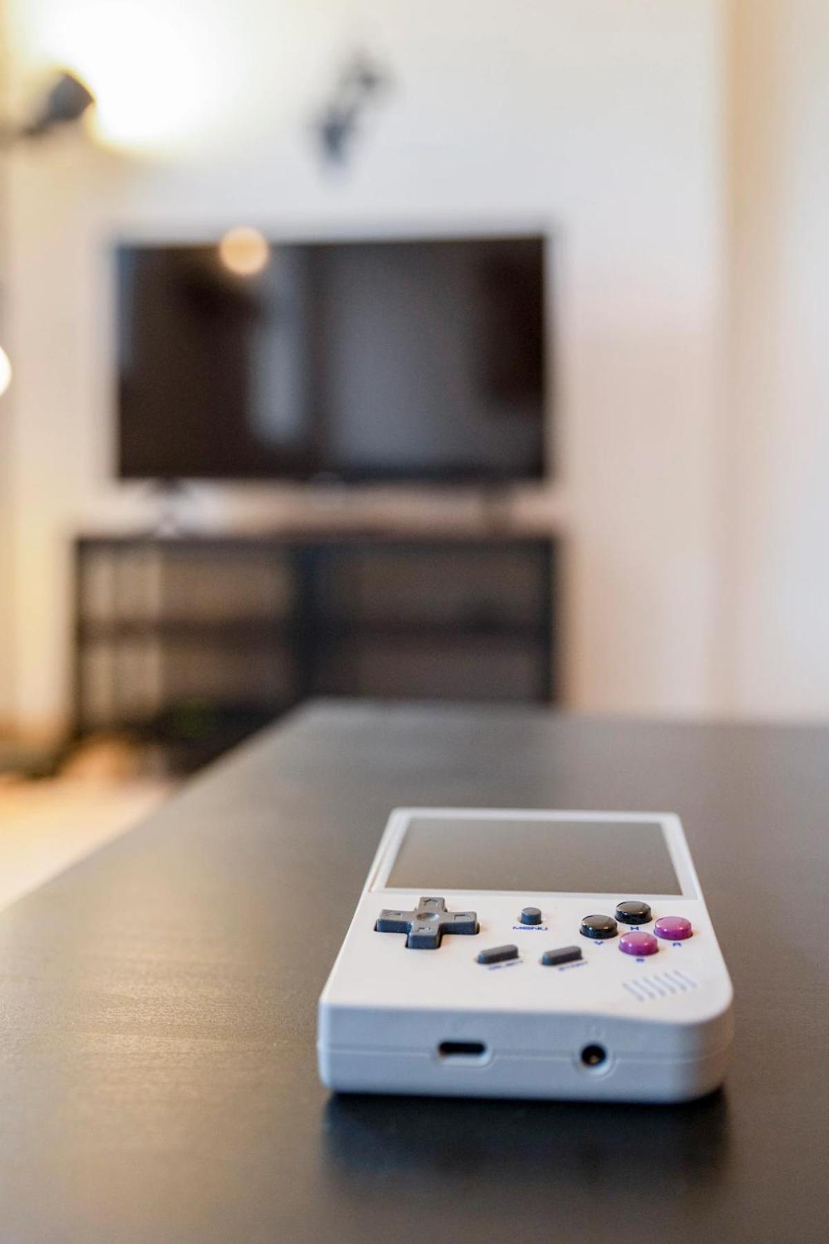 Superbe Appartement - Parking Gratuit - 4 Personnes ชองเบรี ภายนอก รูปภาพ