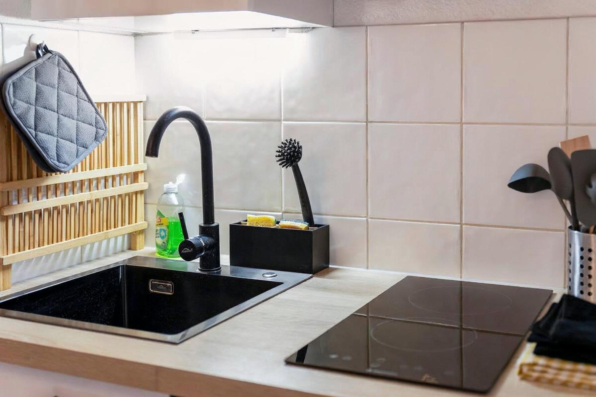 Superbe Appartement - Parking Gratuit - 4 Personnes ชองเบรี ภายนอก รูปภาพ